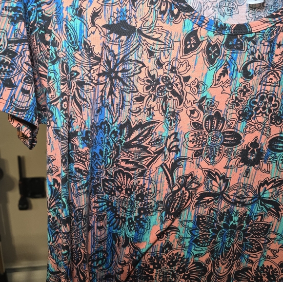 Tunic - Picture 3 of 5